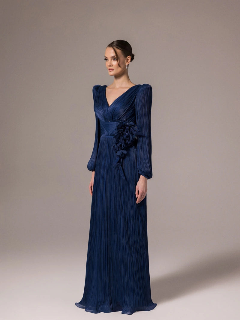 25002-Çiçek Tasarımlya V Yaka Kloş Elbise