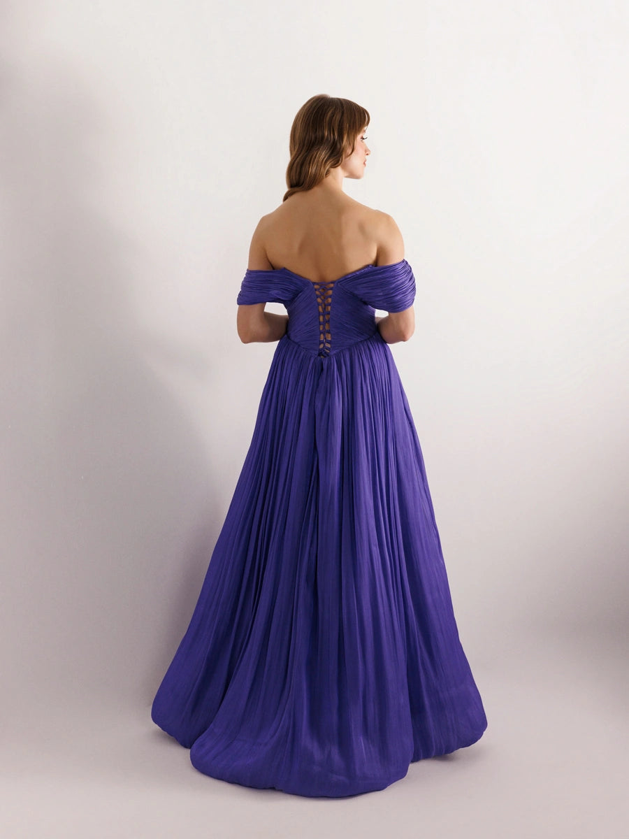 25003-Detaylı Korse Görünümlü Pliseli Kabarık Elbise