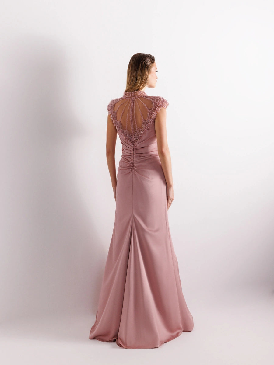 25017-İşleme Detaylı Hakim Yaka Balık Abiye Elbise