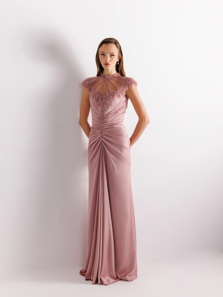 25017-İşleme Detaylı Hakim Yaka Balık Abiye Elbise