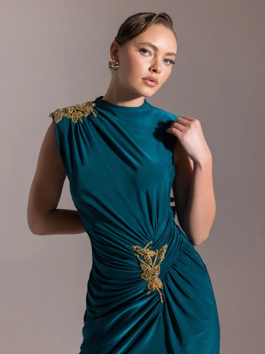 25019-Vatkalı Hakim Yaka Yırtmaçlı Uzun Abiye Elbise - Kenzel