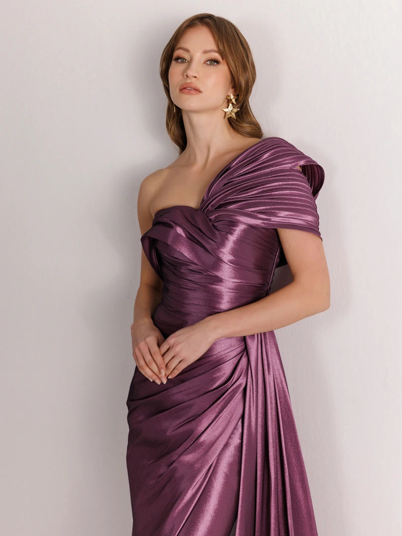 A25021-Straplez Yırtmaçlı Balık Abiye Elbise