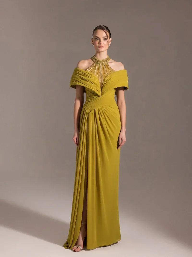 25031-Hakim Yaka Dekolte Detaylı Drapeli Yırtmaçlı Elbise - Kenzel