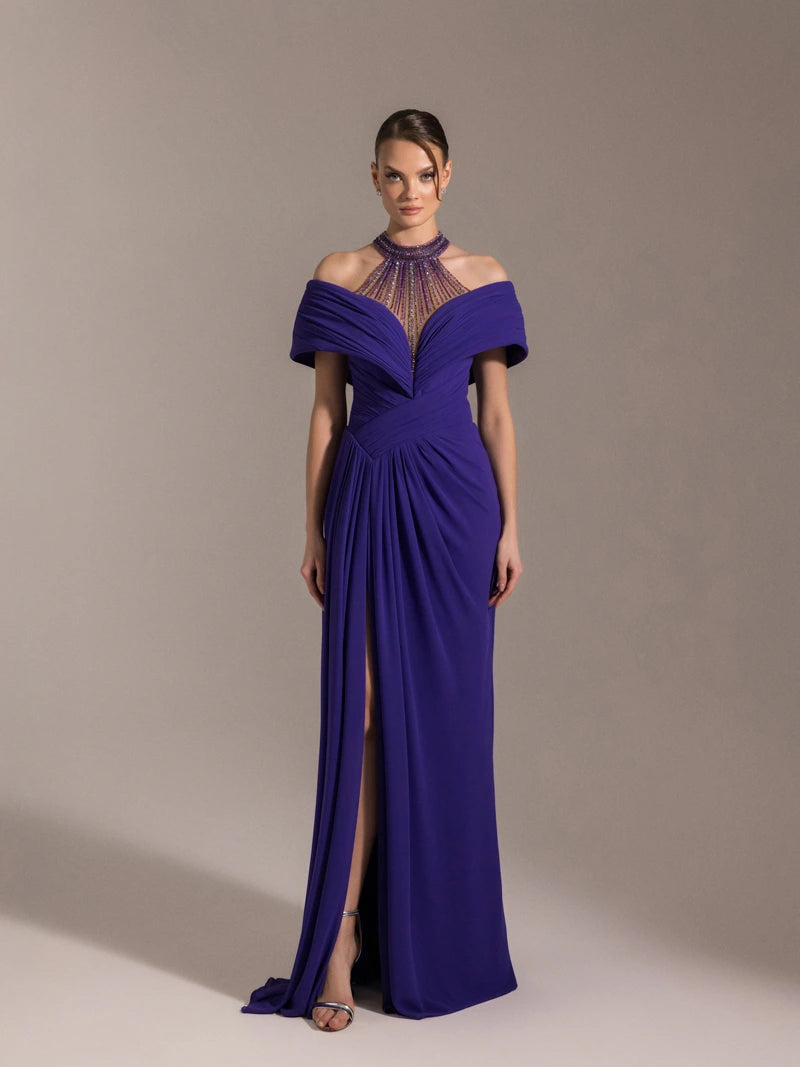 25031-Hakim Yaka Dekolte Detaylı Drapeli Yırtmaçlı Elbise