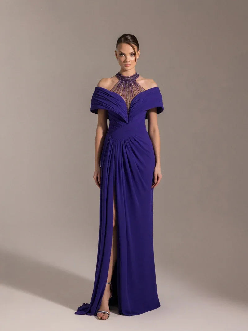 25031-Hakim Yaka Dekolte Detaylı Drapeli Yırtmaçlı Elbise - Kenzel