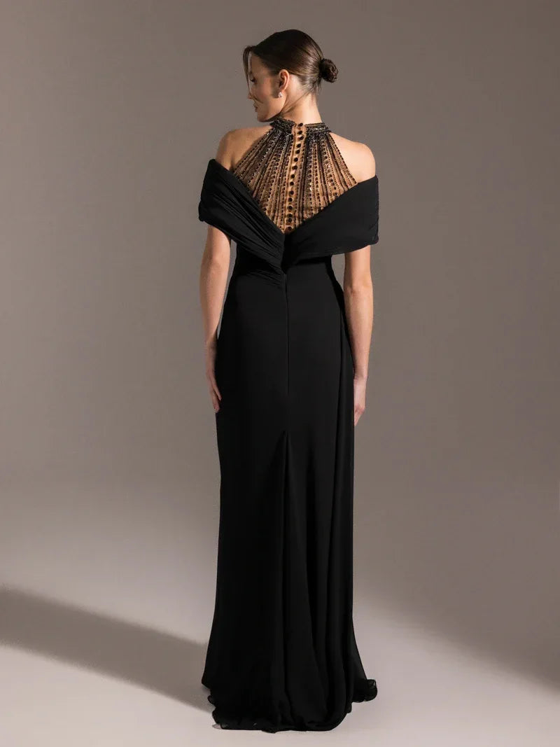 25031-Hakim Yaka Dekolte Detaylı Drapeli Yırtmaçlı Elbise - Kenzel