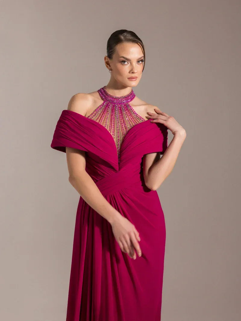 25031-Hakim Yaka Dekolte Detaylı Drapeli Yırtmaçlı Elbise - Kenzel