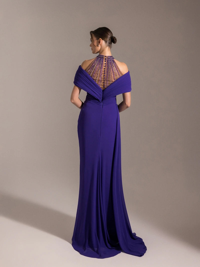 25031-Hakim Yaka Dekolte Detaylı Drapeli Yırtmaçlı Elbise