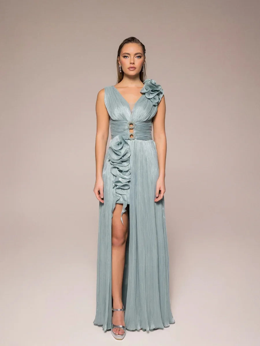 25040-V Yaka Aksesuarlı Pliseli Kloş Abiye Elbise - Kenzel