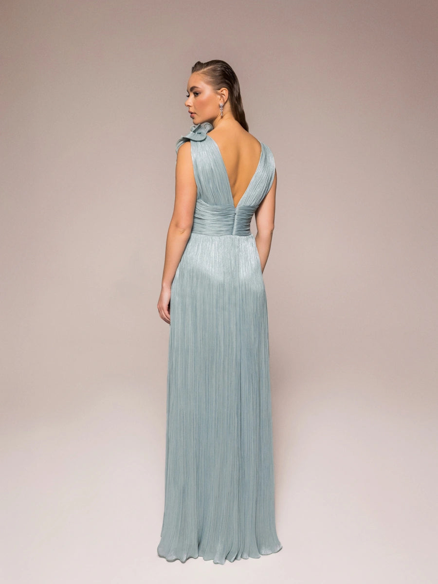 25040-V Yaka Aksesuarlı Pliseli Kloş Abiye Elbise