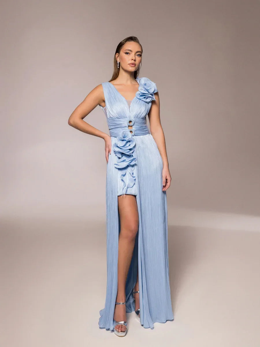 25040-V Yaka Aksesuarlı Pliseli Kloş Abiye Elbise - Kenzel