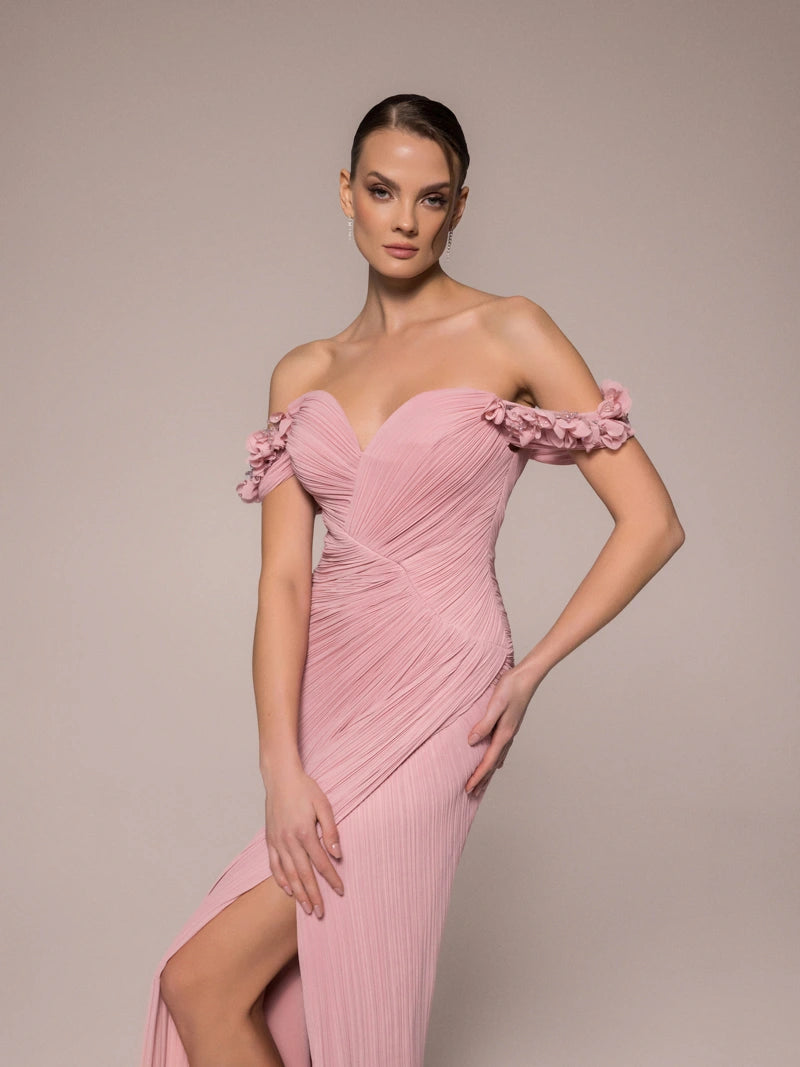 25042-Çiçek Kollu Yırtmaçlı Elbise