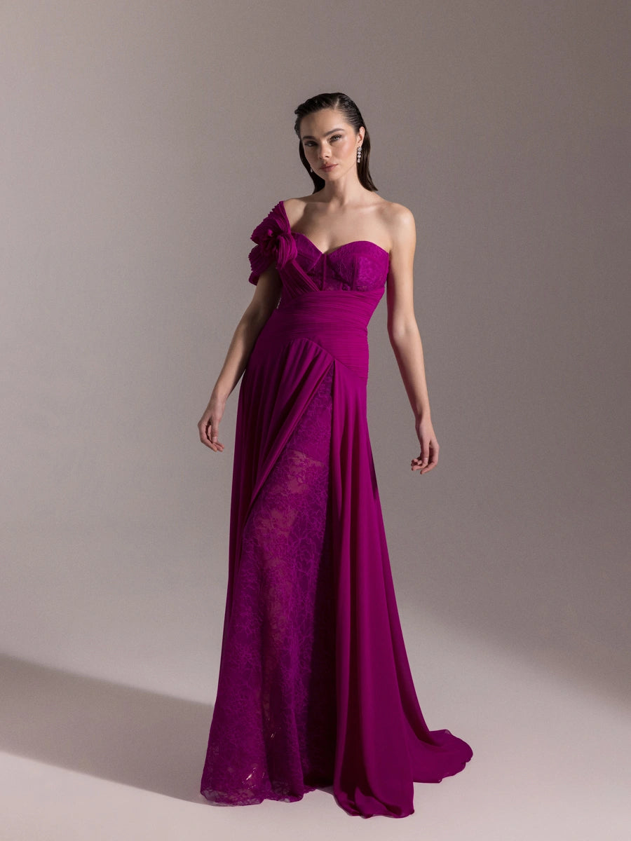 25043-Straplez Fransız Danteli Pliseli Kloş Elbise