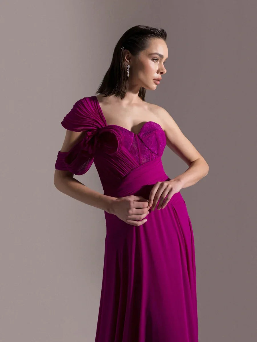 25043-Straplez Fransız Danteli Pliseli Kloş Elbise - Kenzel