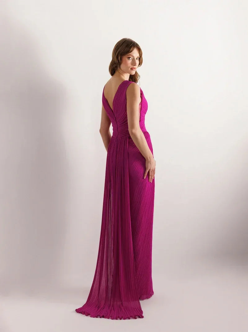 25048-V Yaka Yırtmaçlı Kuyruklu Abiye Elbise - Kenzel