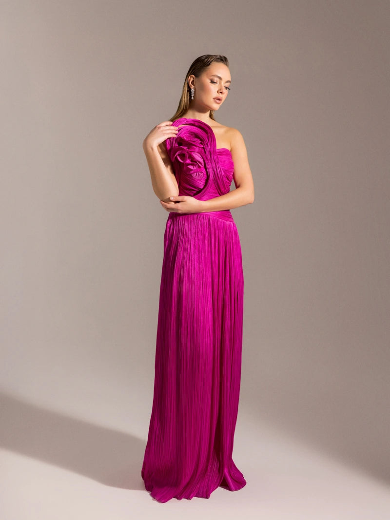 25049-Omuzu Detaylı Pliseli Kloş Abiye Elbise