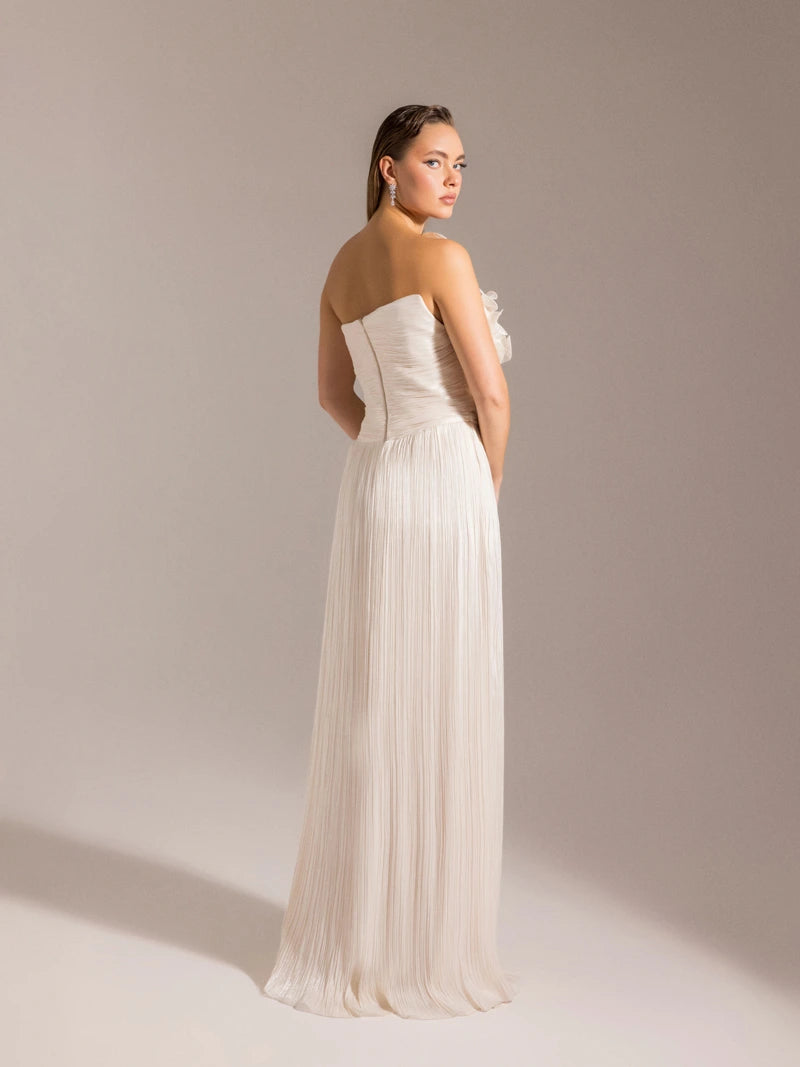 25049-Omuzu Detaylı Pliseli Kloş Abiye Elbise