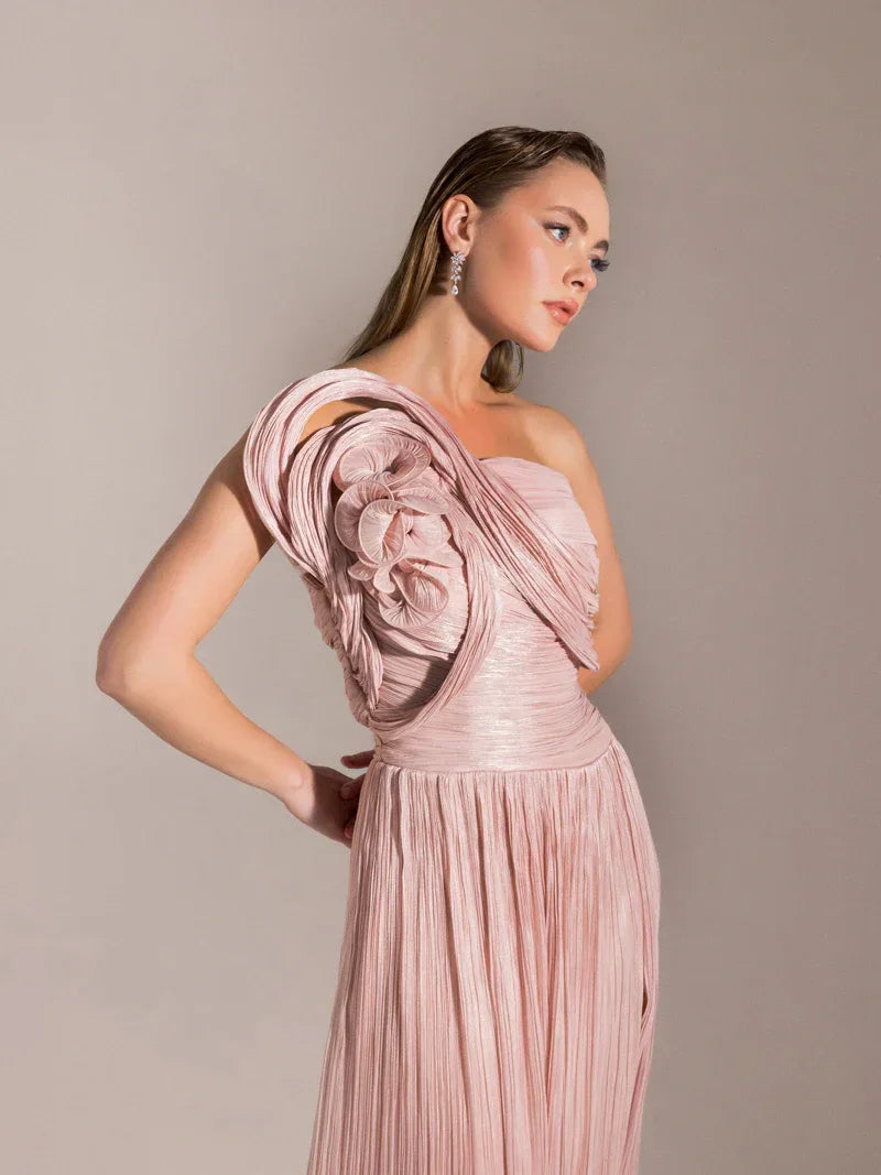 25049-Omuzu Detaylı Pliseli Kloş Abiye Elbise - Kenzel