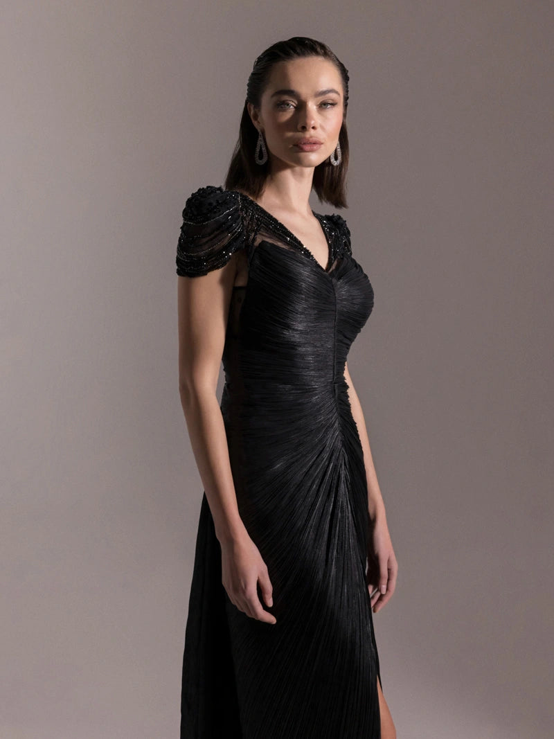 25051-Omuz İşleme Detaylı Pilise Abiye Elbise