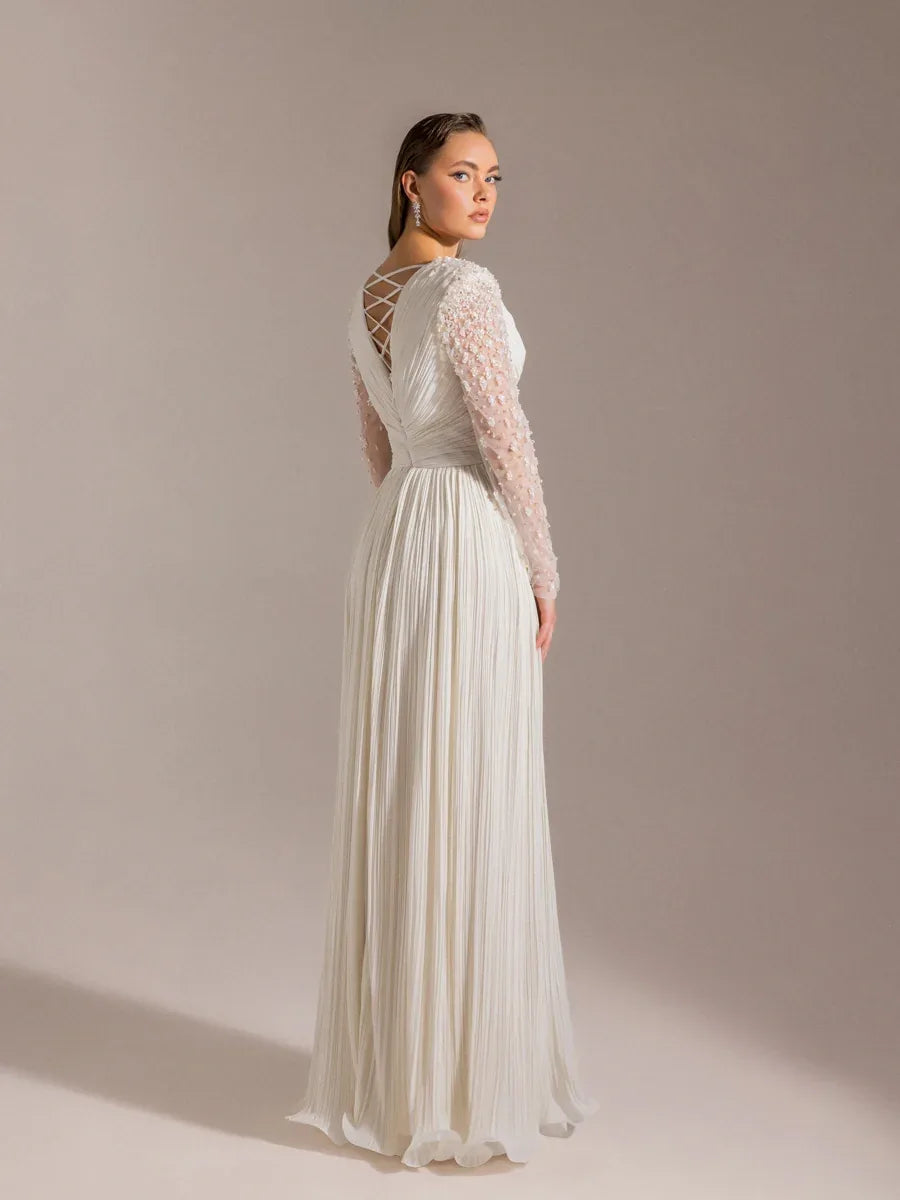 25057-Kolları İşlemeli Sırt Detaylı Yırtmaçlı Kloş Abiye Elbise - Kenzel