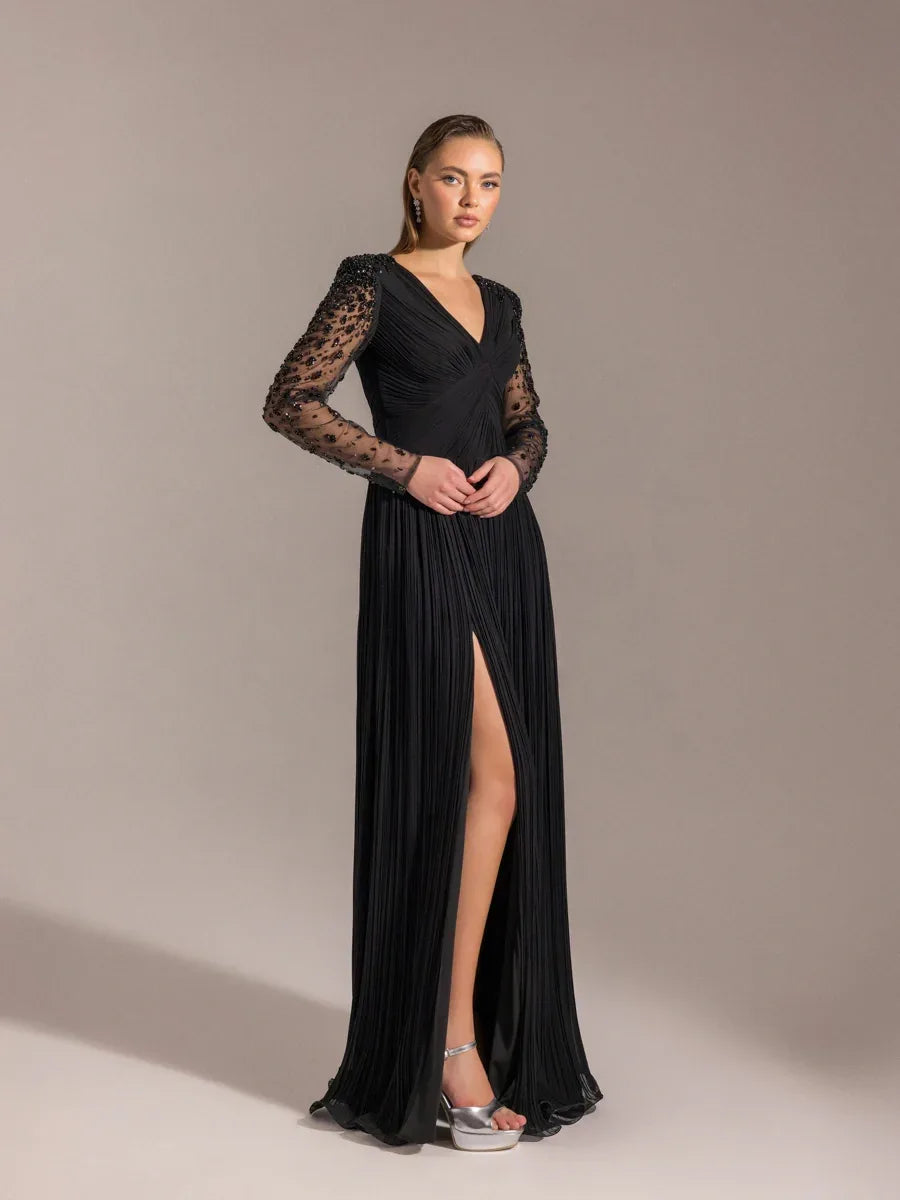 25057-Kolları İşlemeli Sırt Detaylı Yırtmaçlı Kloş Abiye Elbise - Kenzel