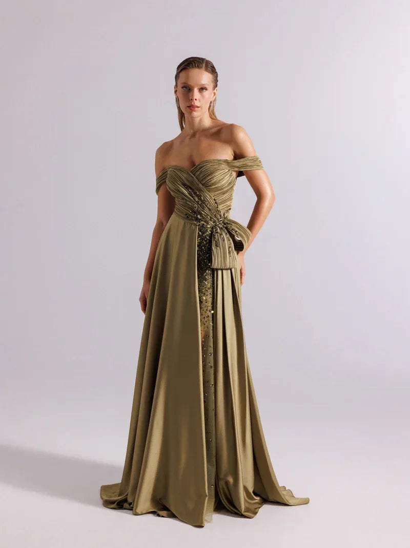 25060-İç Eteği Transparan Detaylı İşlemeli Kloş Abiye Elbise - Kenzel