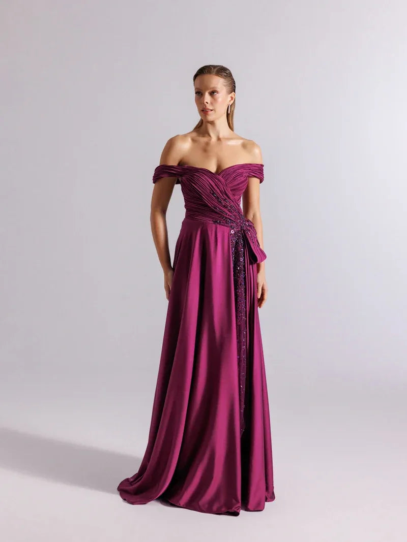 25060-İç Eteği Transparan Detaylı İşlemeli Kloş Abiye Elbise - Kenzel