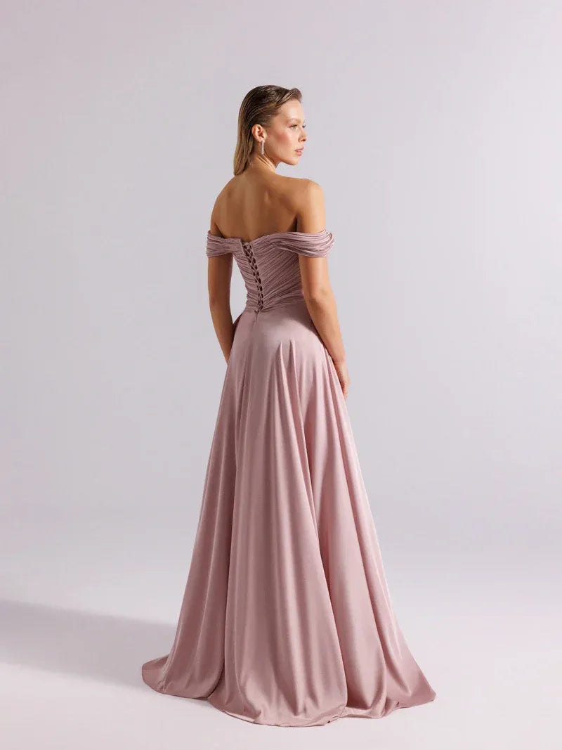 25060-İç Eteği Transparan Detaylı İşlemeli Kloş Abiye Elbise - Kenzel