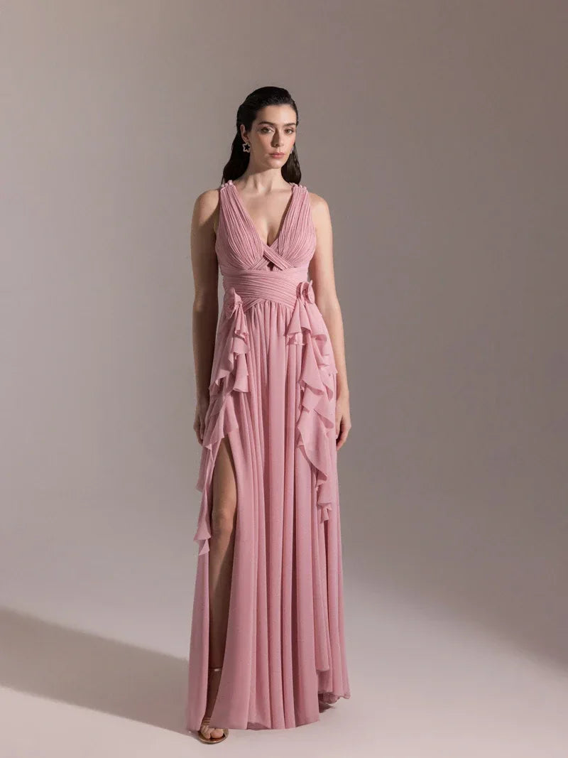 25062-V Yaka Piliseli Yırtmaçlı Abiye Elbise - Kenzel