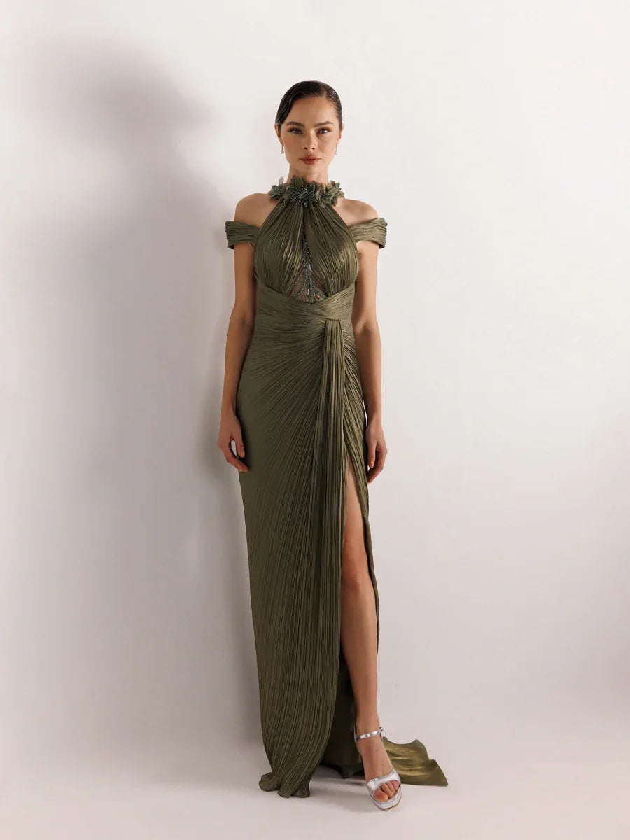 25074-Yakası Çiçekli Göğüs Dekoltesi İşlemeli Abiye Elbise - Kenzel