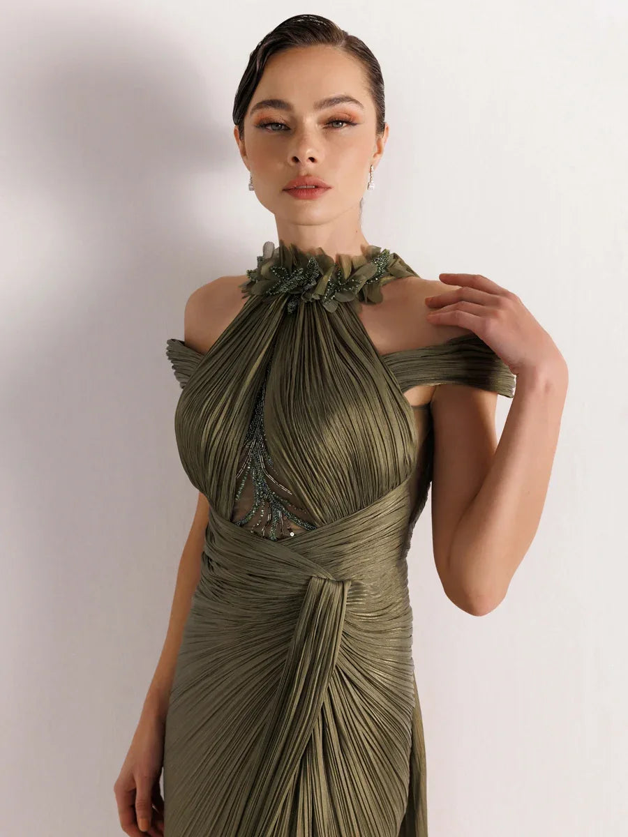 25074-Yakası Çiçekli Göğüs Dekoltesi İşlemeli Abiye Elbise - Kenzel