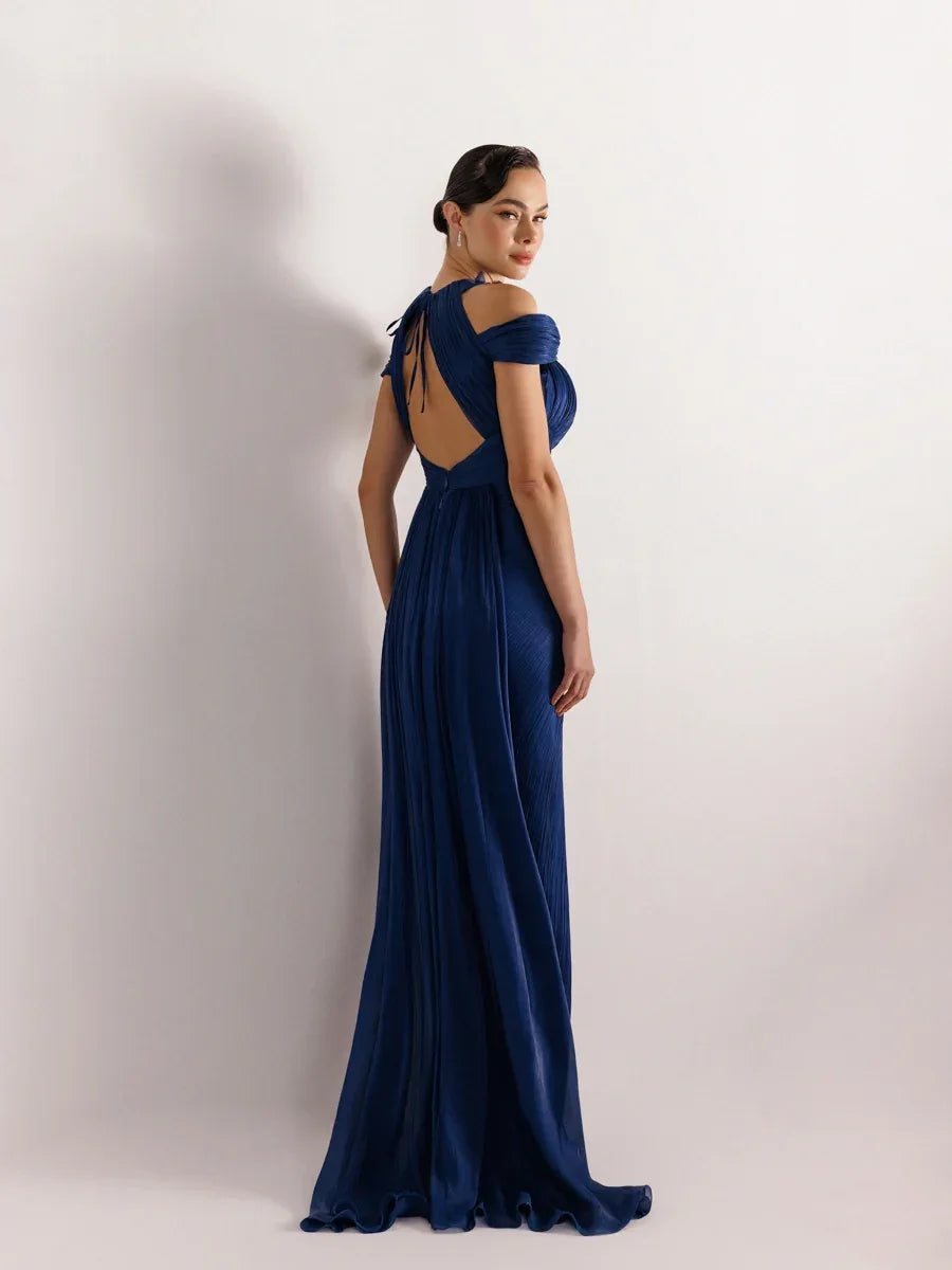 25074-Yakası Çiçekli Göğüs Dekoltesi İşlemeli Abiye Elbise - Kenzel