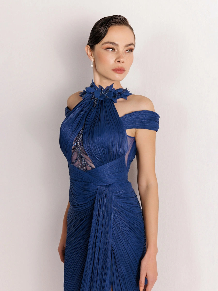 25074-Yakası Çiçekli Göğüs Dekoltesi İşlemeli Abiye Elbise