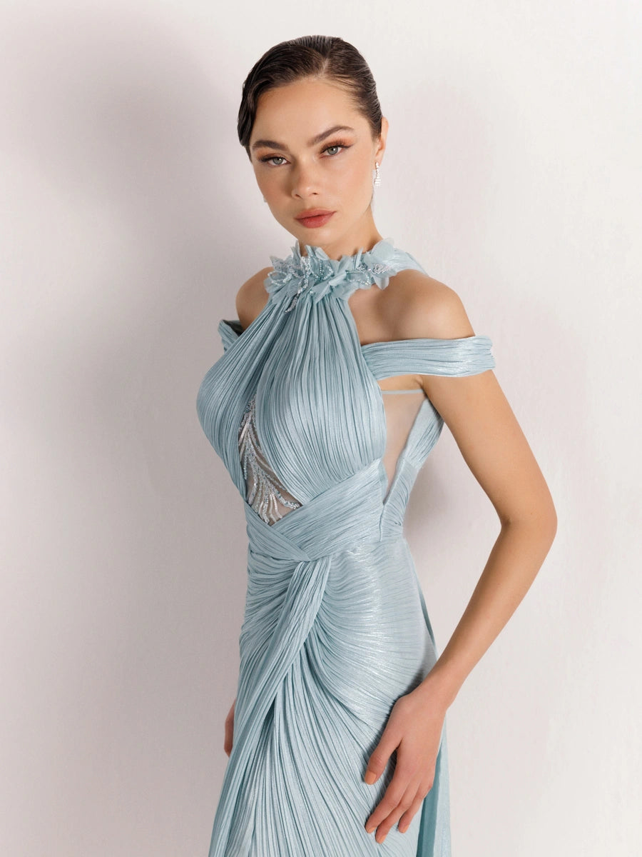 25074-Yakası Çiçekli Göğüs Dekoltesi İşlemeli Abiye Elbise