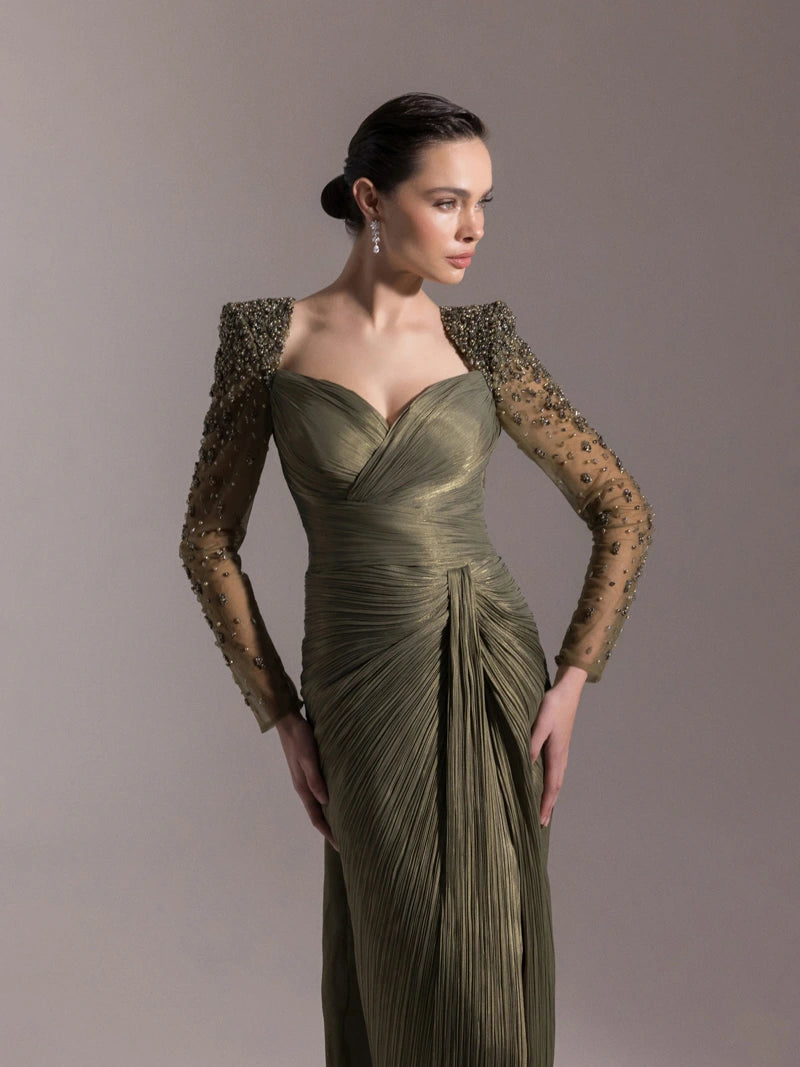 25075-Omuzları İşlemeli Piliseli Abiye Elbise