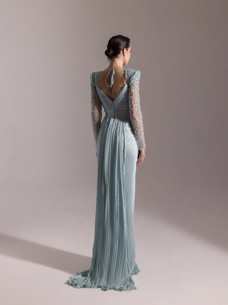 25075-Omuzları İşlemeli Piliseli Abiye Elbise