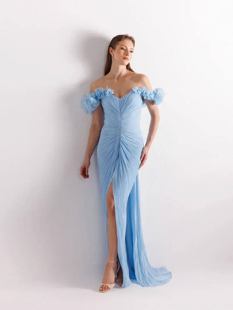 25081-Omuz Çiçek Detaylı Yırtmaçlı Elbise - Kenzel