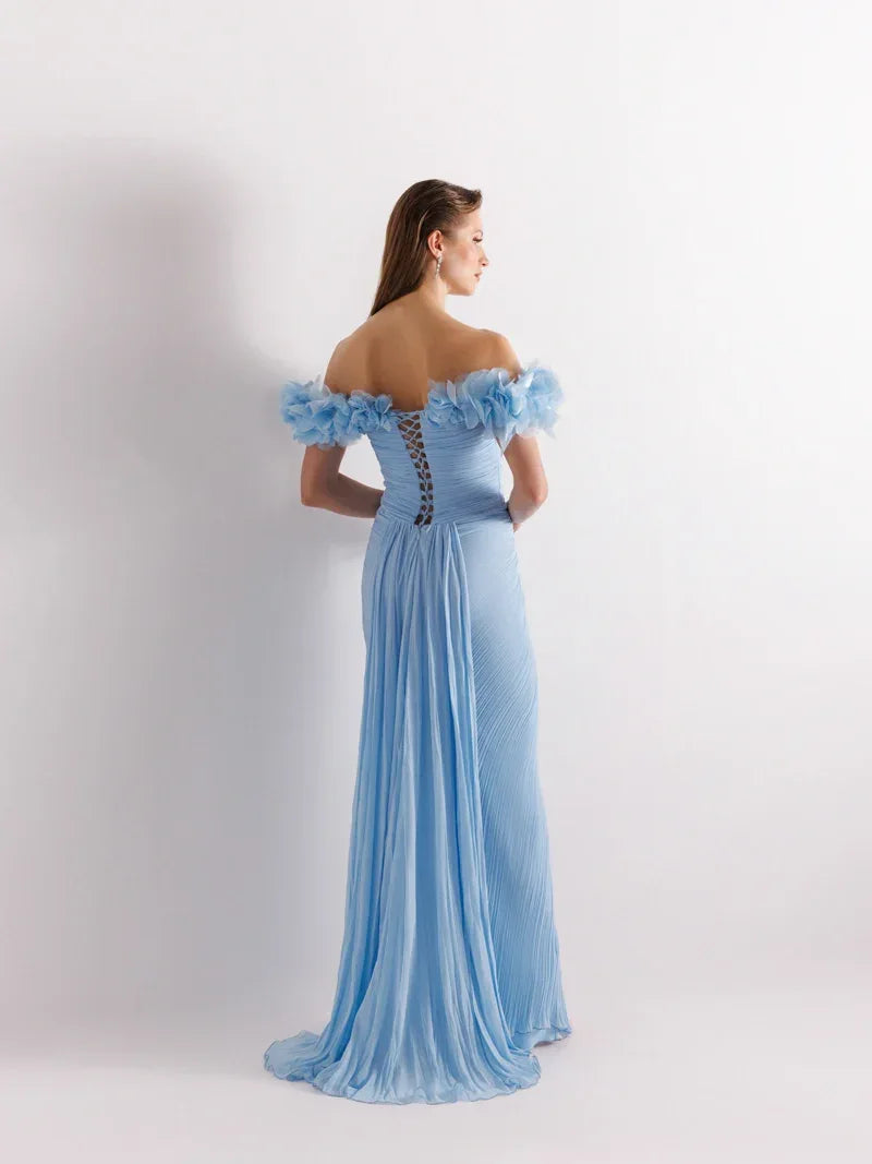 25081-Omuz Çiçek Detaylı Yırtmaçlı Elbise - Kenzel