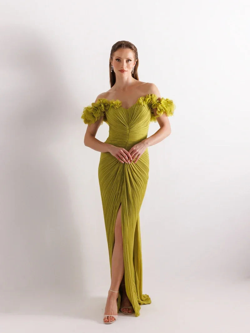 25081-Omuz Çiçek Detaylı Yırtmaçlı Elbise - Kenzel