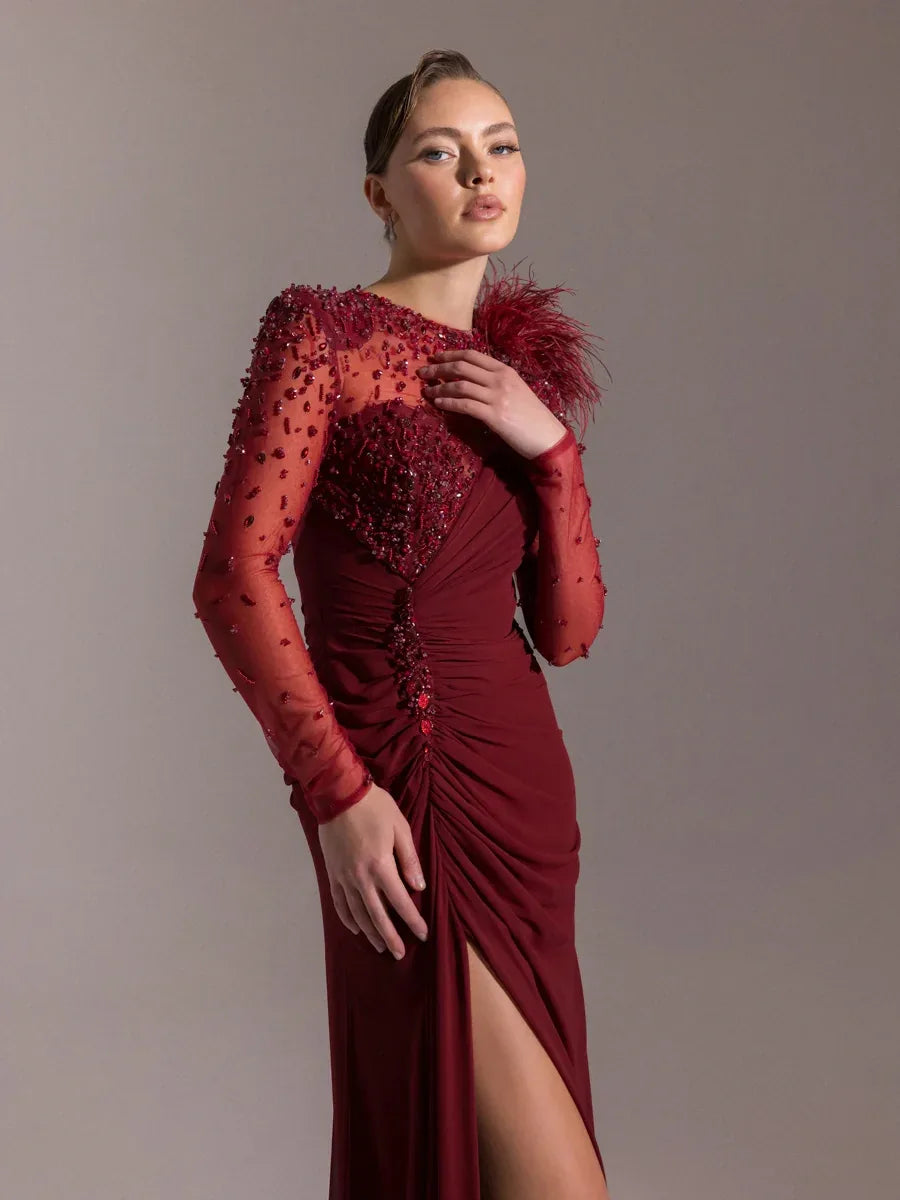 25083-Kolları İşlemeli kırmalı Asimetrik Otrişli Elbise - Kenzel