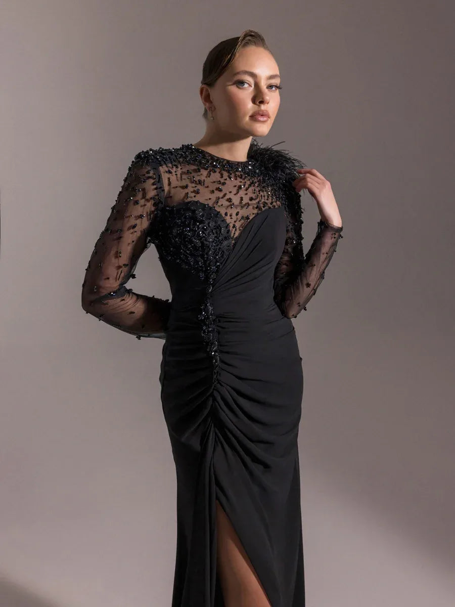 25083-Kolları İşlemeli kırmalı Asimetrik Otrişli Elbise - Kenzel