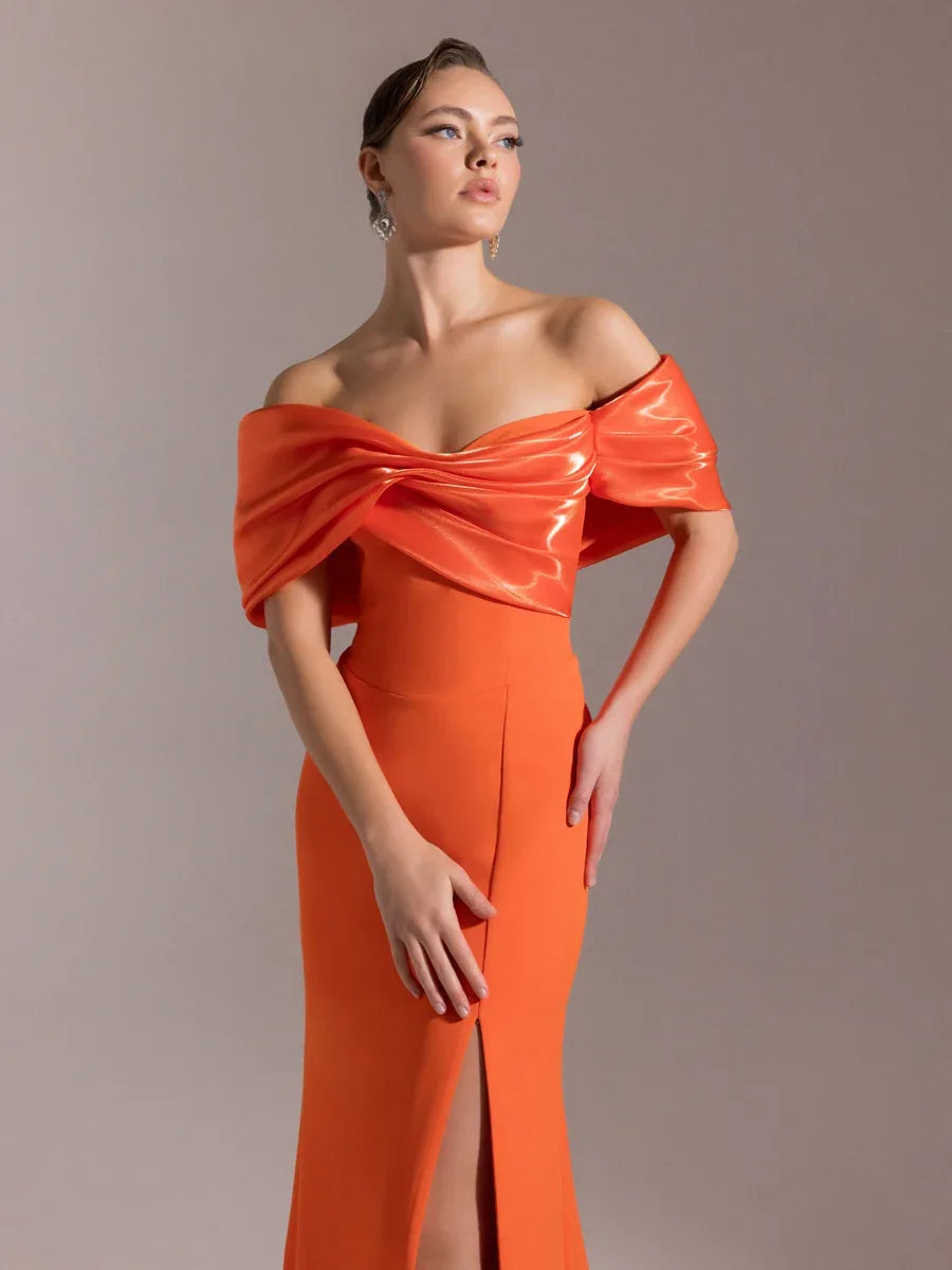 25090-Yoğun Degajeli Straplez Balık Abiye Elbise - Kenzel