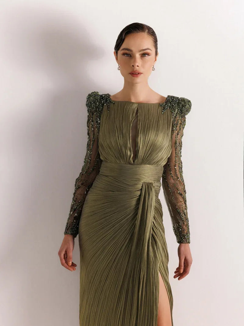 25099-Kolları İşlemeli Pliseli Abiye Elbise - Kenzel