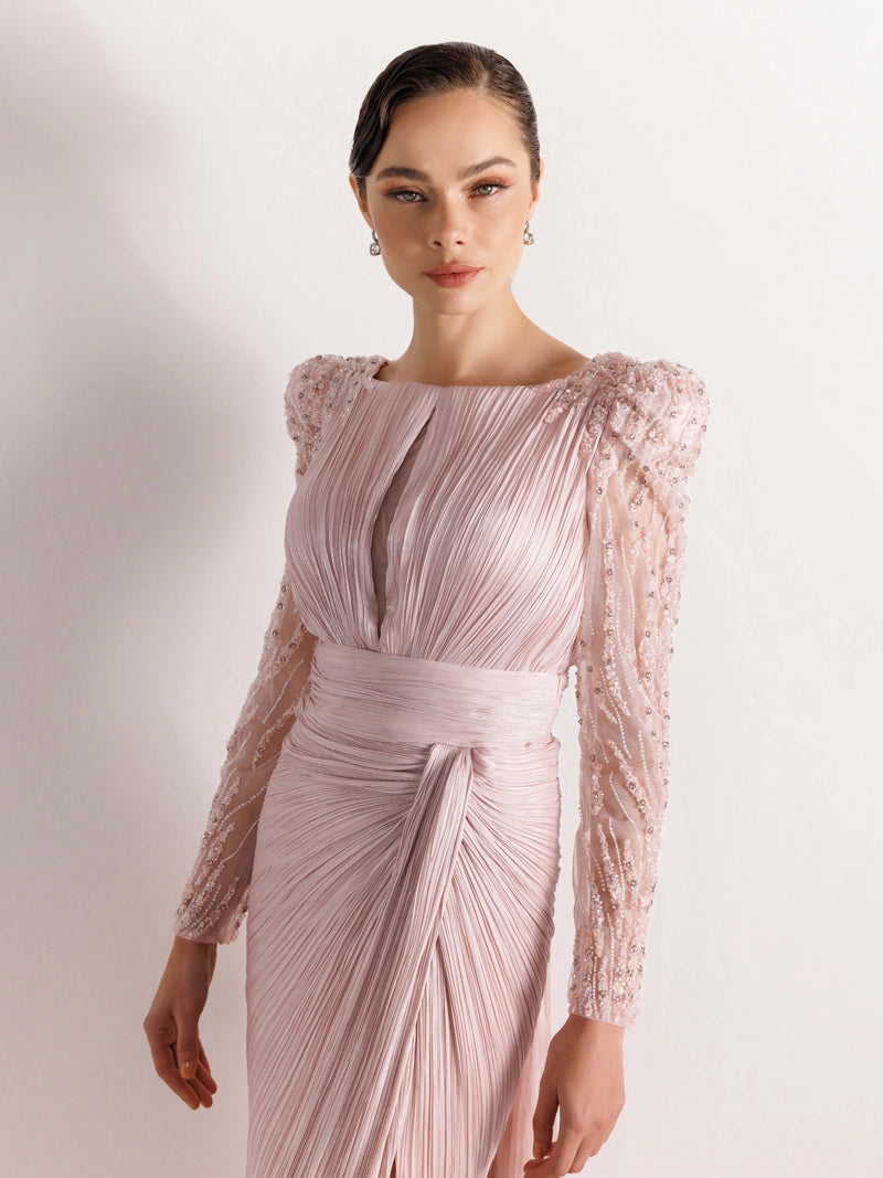 25099-Kolları İşlemeli Pliseli Abiye Elbise