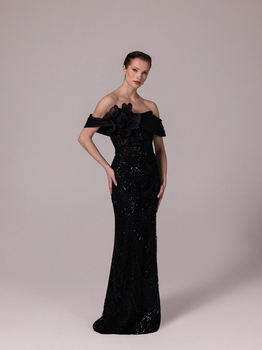 25106-Yakası Piliseli ve Çiçek Detaylı Balık Elbise