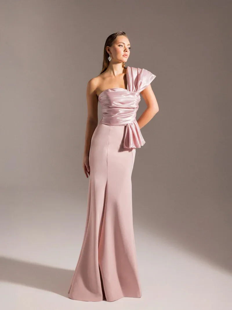 25107-Tek Omuz, Drapeli Balık Elbise - Kenzel