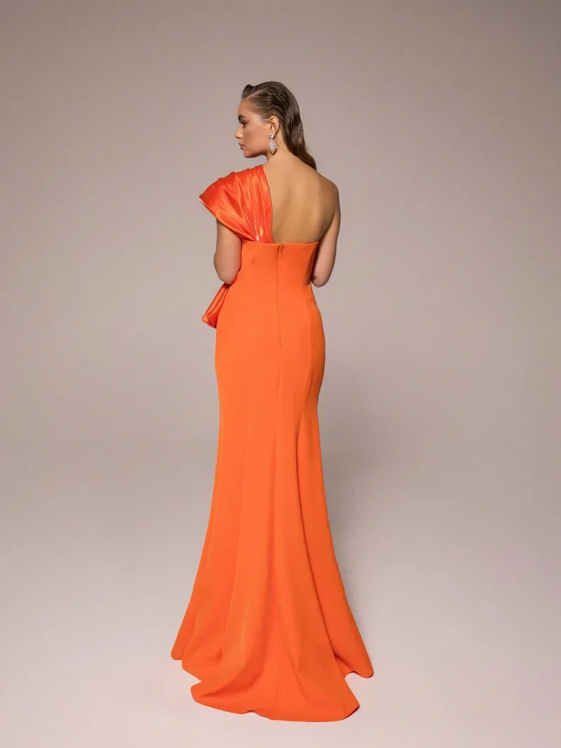 25107-Tek Omuz, Drapeli Balık Elbise - Kenzel