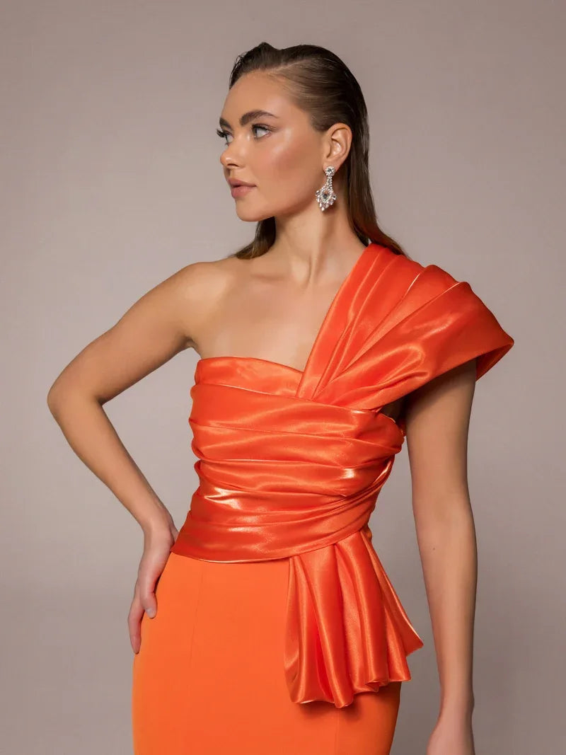 25107-Tek Omuz, Drapeli Balık Elbise - Kenzel