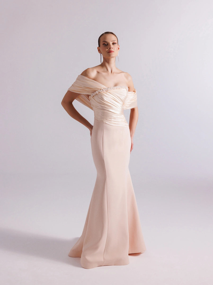 25108-Göğüs İşlemeli Drapeli Şal kol Balık Abiye Elbise