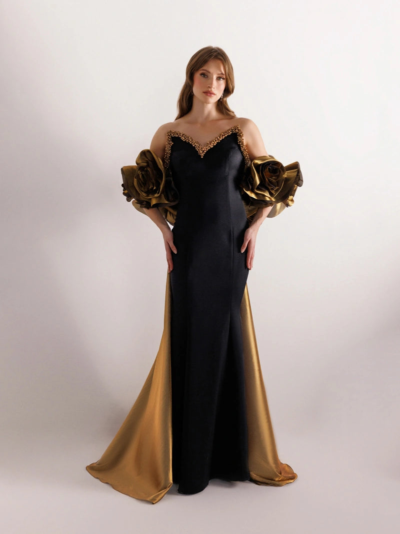 25123-Yakası İşlemeli Straplez Balık Elbise